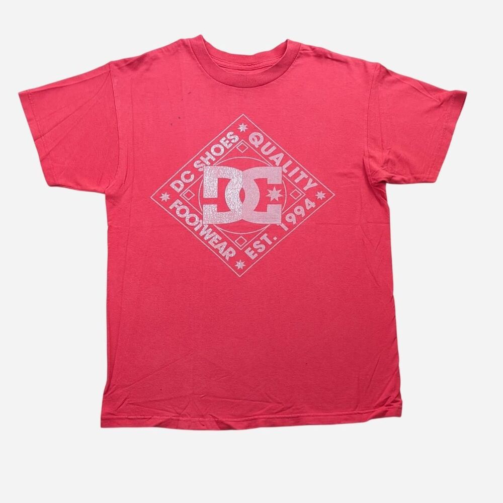 Y2K DC Shoes Red Tshirt Distressed Grunge Skater Tee Size Medium